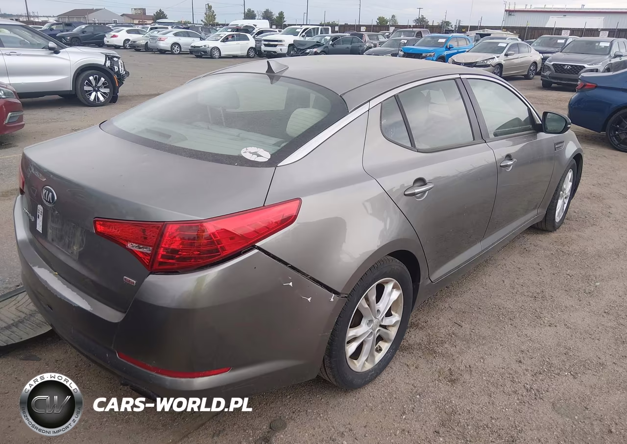 2013 Kia Optima Lx VIN:5XXGM4A74DG090604 - 4