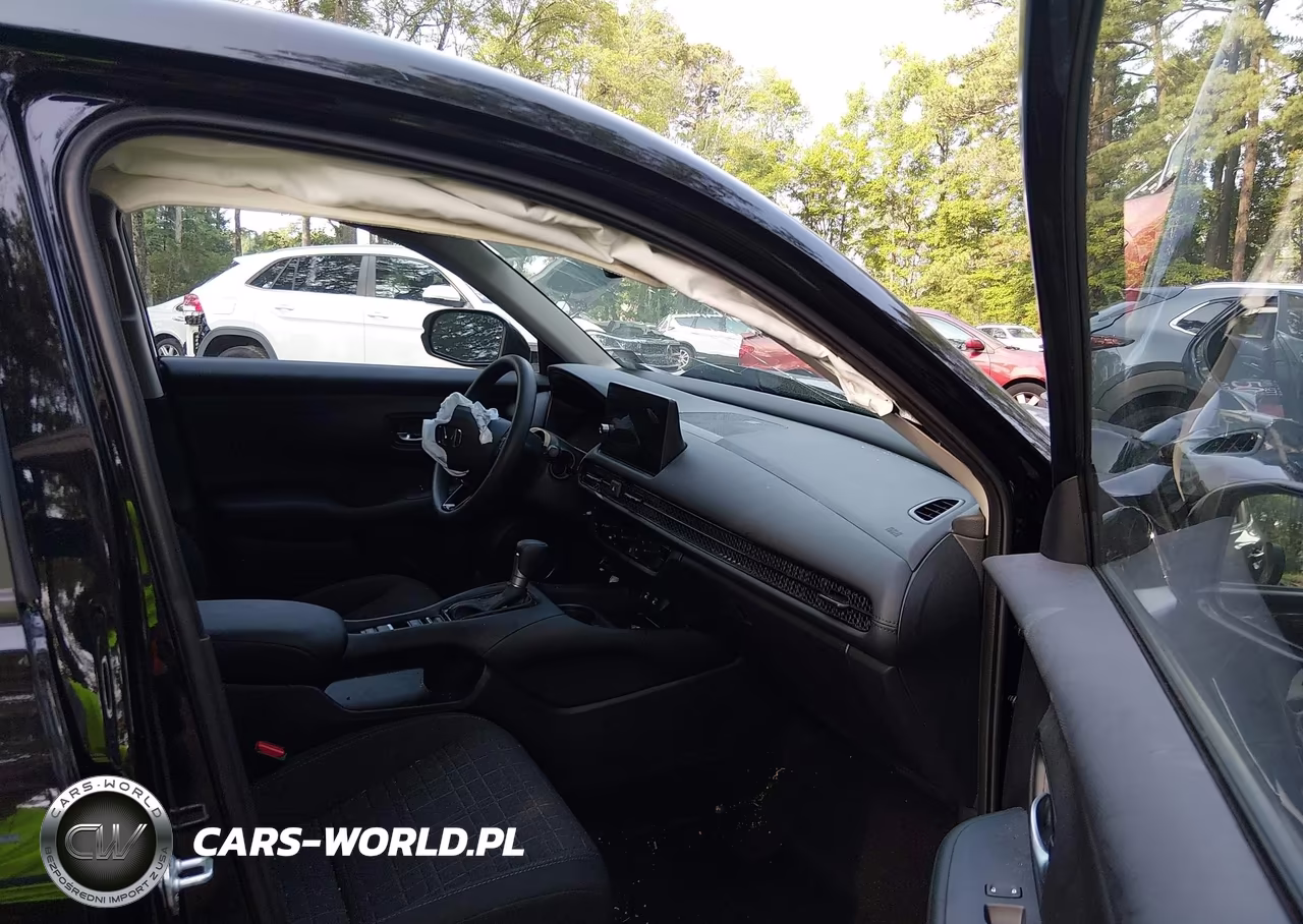 2026 Honda Hr-V Awd Lx VIN:3CZRZ2H39TM772628 - 5