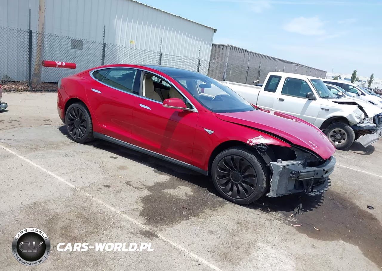 2014 Tesla Model S P85 – zdjęcie 1 z 15