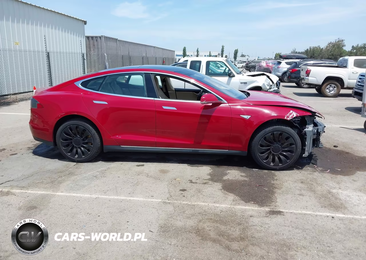 2014 Tesla Model S P85 VIN:5YJSA1H14EFP53354 - 12