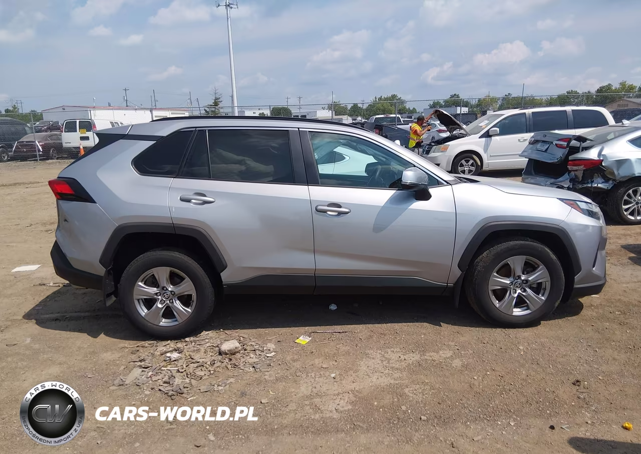 2024 Toyota Rav4 Xle VIN:2T3P1RFV2RW445108 - 13