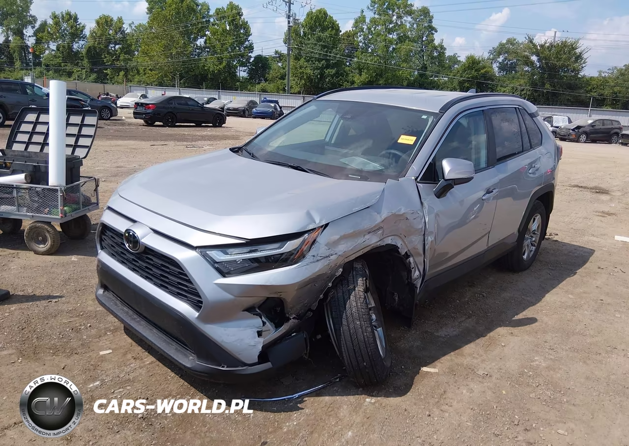 2024 Toyota Rav4 Xle VIN:2T3P1RFV2RW445108 - 2