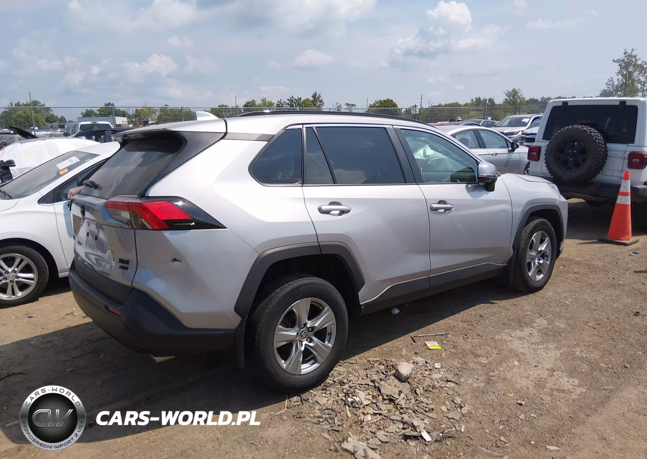 2024 Toyota Rav4 Xle VIN:2T3P1RFV2RW445108 - 4
