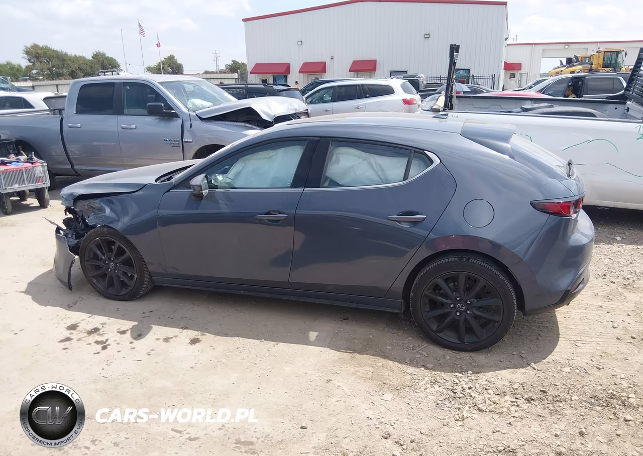 2020 Mazda Mazda3 Premium Package VIN:JM1BPBNM4L1156973 - 14