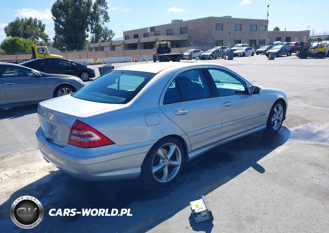 2006 Mercedes-Benz C 230 Sport VIN:WDBRF52HX6F743663 - 4