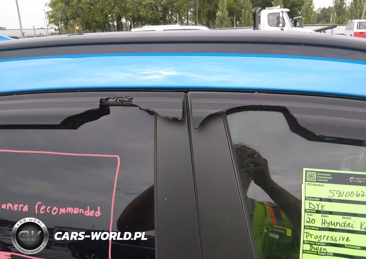 2020 Hyundai Kona Ultimate VIN:KM8K5CA51LU548538 - 20