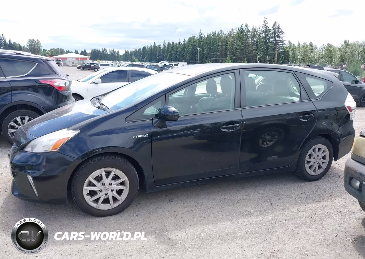 2012 Toyota Prius V Three VIN:JTDZN3EU8C3021901 - 14