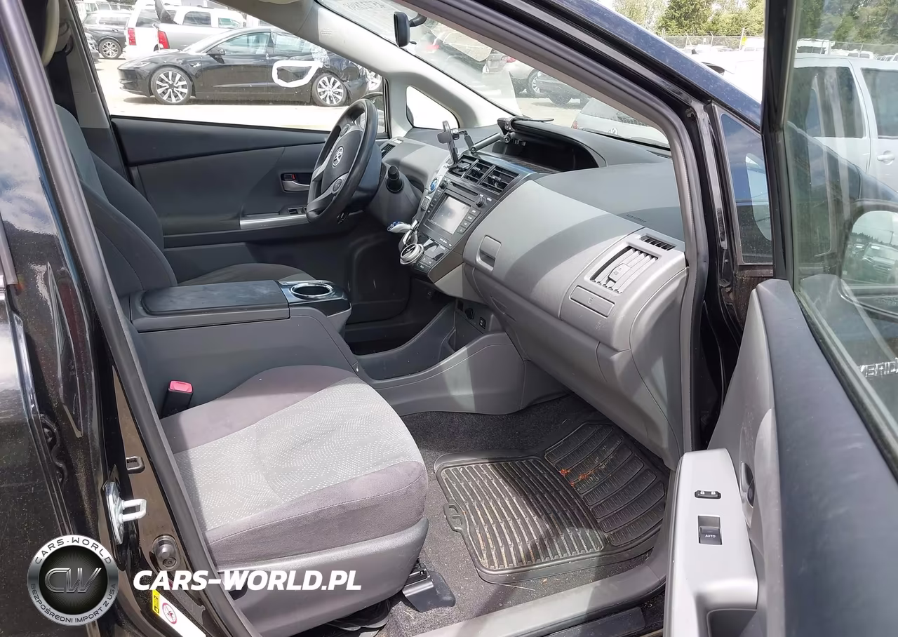 2012 Toyota Prius V Three VIN:JTDZN3EU8C3021901 - 5