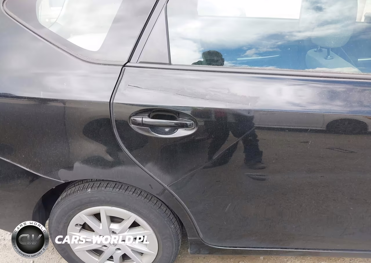 2012 Toyota Prius V Three VIN:JTDZN3EU8C3021901 - 6