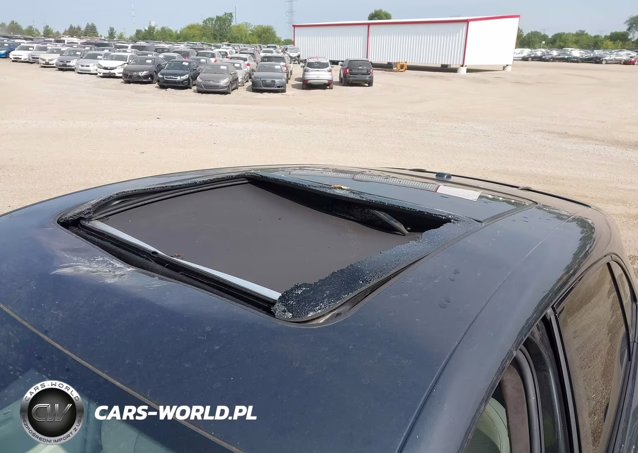 2021 Porsche Macan Turbo VIN:WP1AF2A59MLB60745 - 6