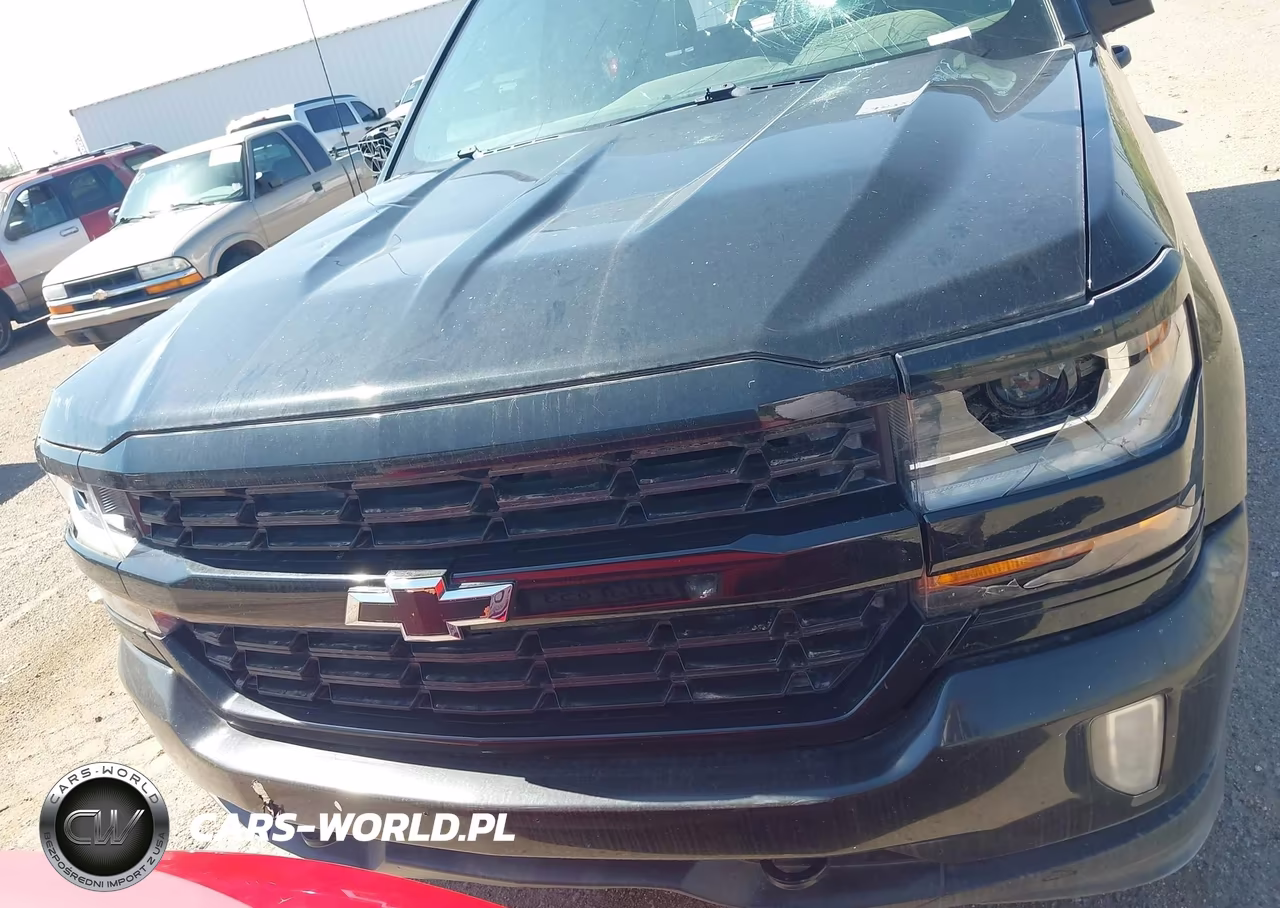 2018 Chevrolet Silverado 1500 Custom VIN:3GCPCPECXJG386635 - 12