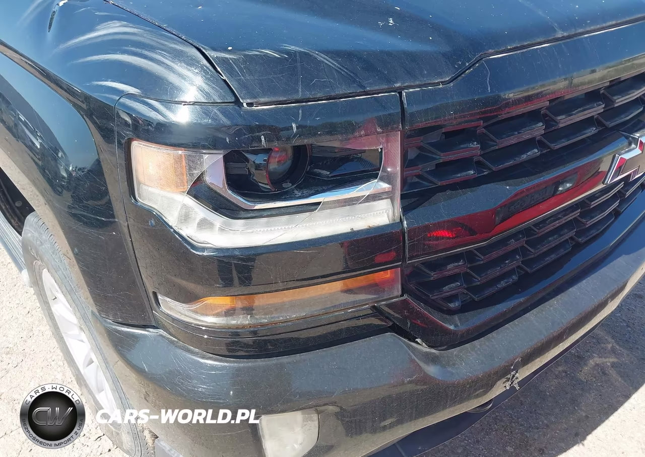 2018 Chevrolet Silverado 1500 Custom VIN:3GCPCPECXJG386635 - 18