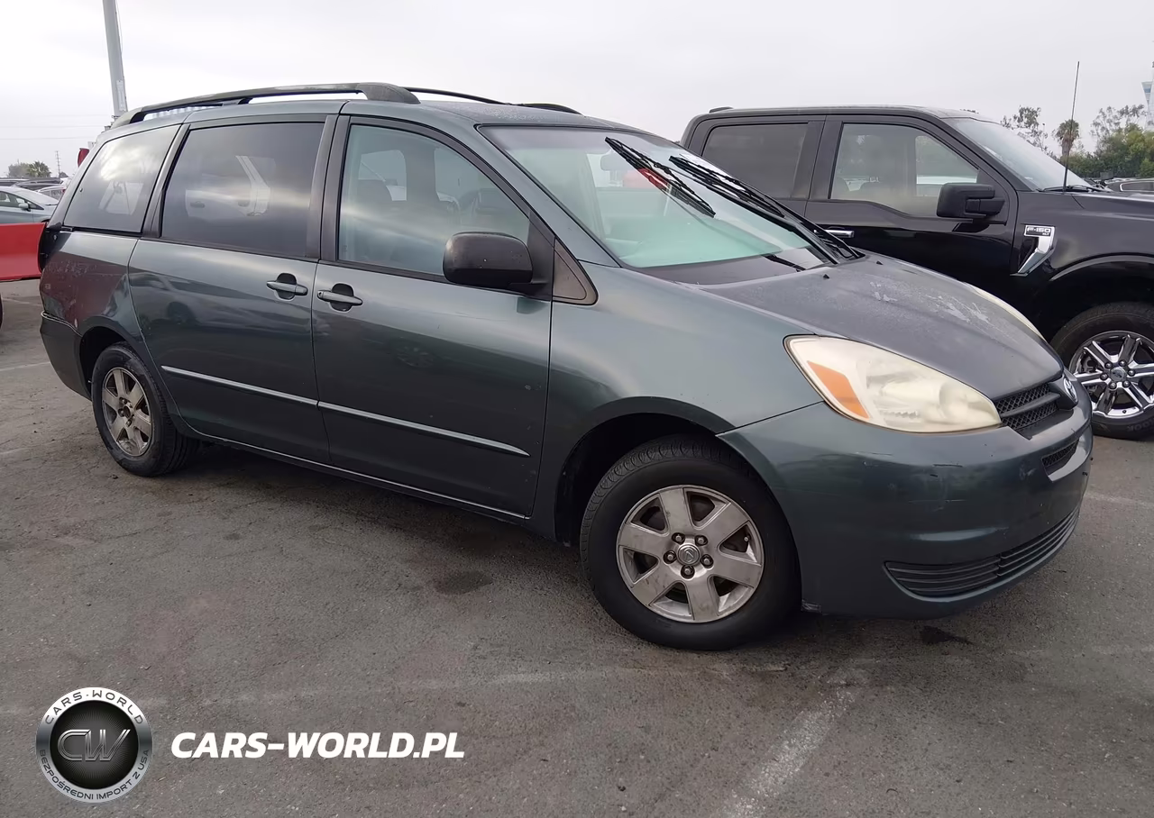 2004 Toyota Sienna Le