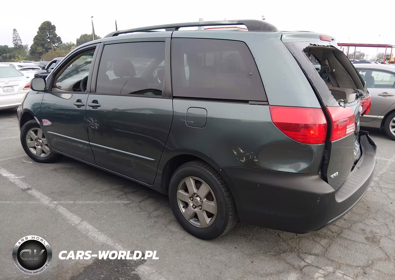 2004 Toyota Sienna Le VIN:5TDZA23C14S027894 - 3