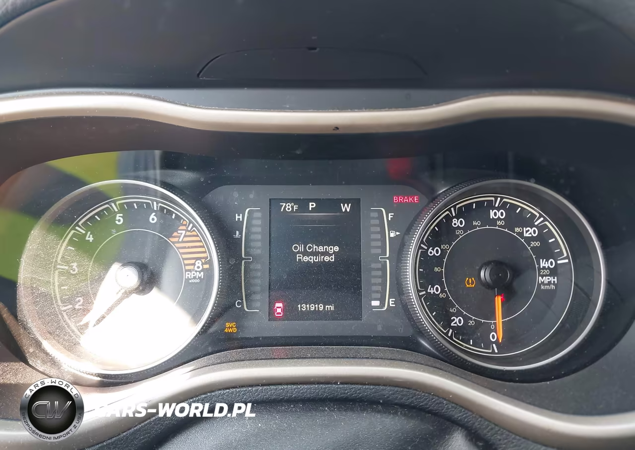 2018 Jeep Cherokee Latitude 4X4 VIN:1C4PJMCXXJD507610 - 7