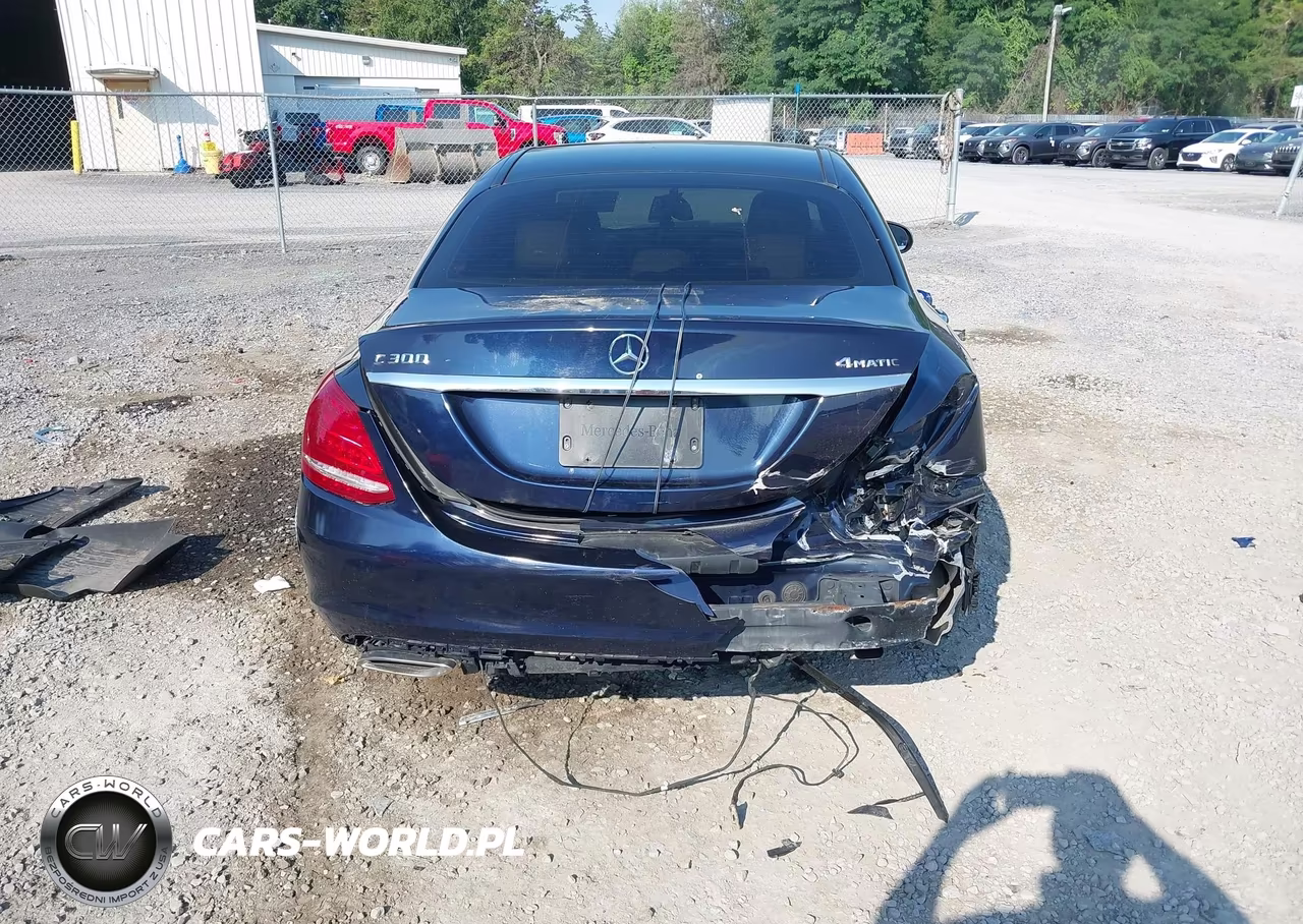 2015 Mercedes-Benz C 300 4Matic VIN:55SWF4KB3FU094558 - 15
