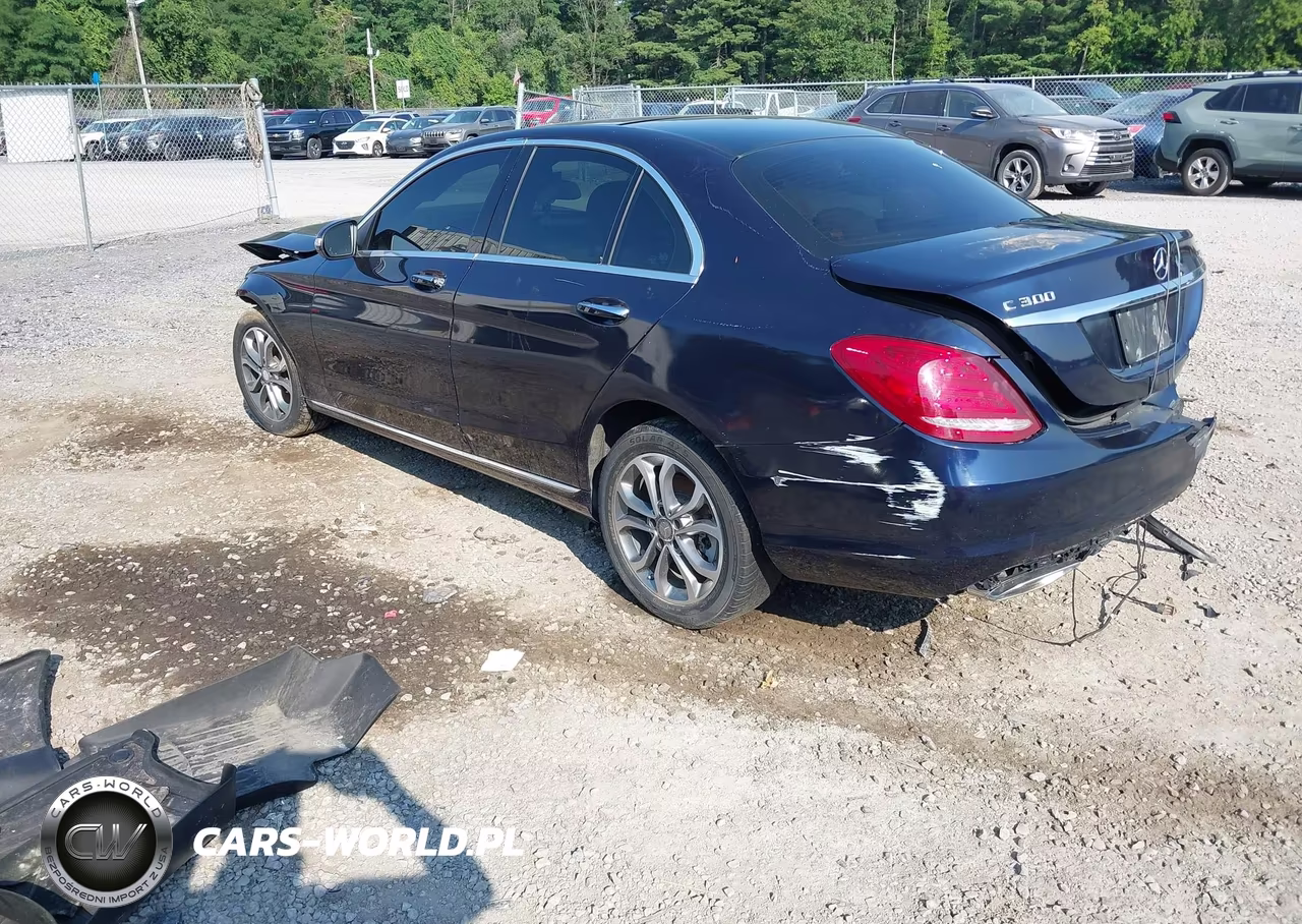 2015 Mercedes-Benz C 300 4Matic VIN:55SWF4KB3FU094558 - 3