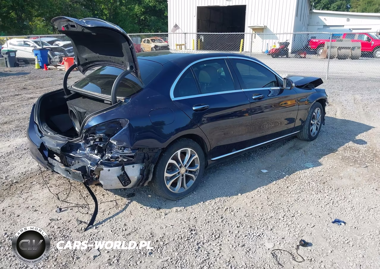 2015 Mercedes-Benz C 300 4Matic VIN:55SWF4KB3FU094558 - 4