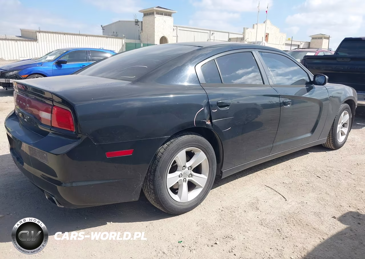 2013 Dodge Charger Se VIN:2C3CDXBG0DH622138 - 4