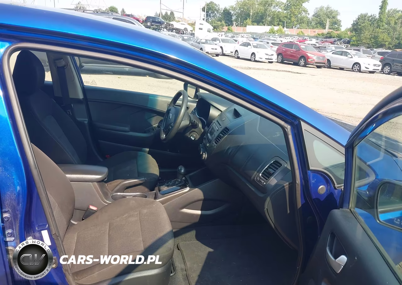 2017 Kia Forte Lx VIN:3KPFK4A76HE043557 - 5