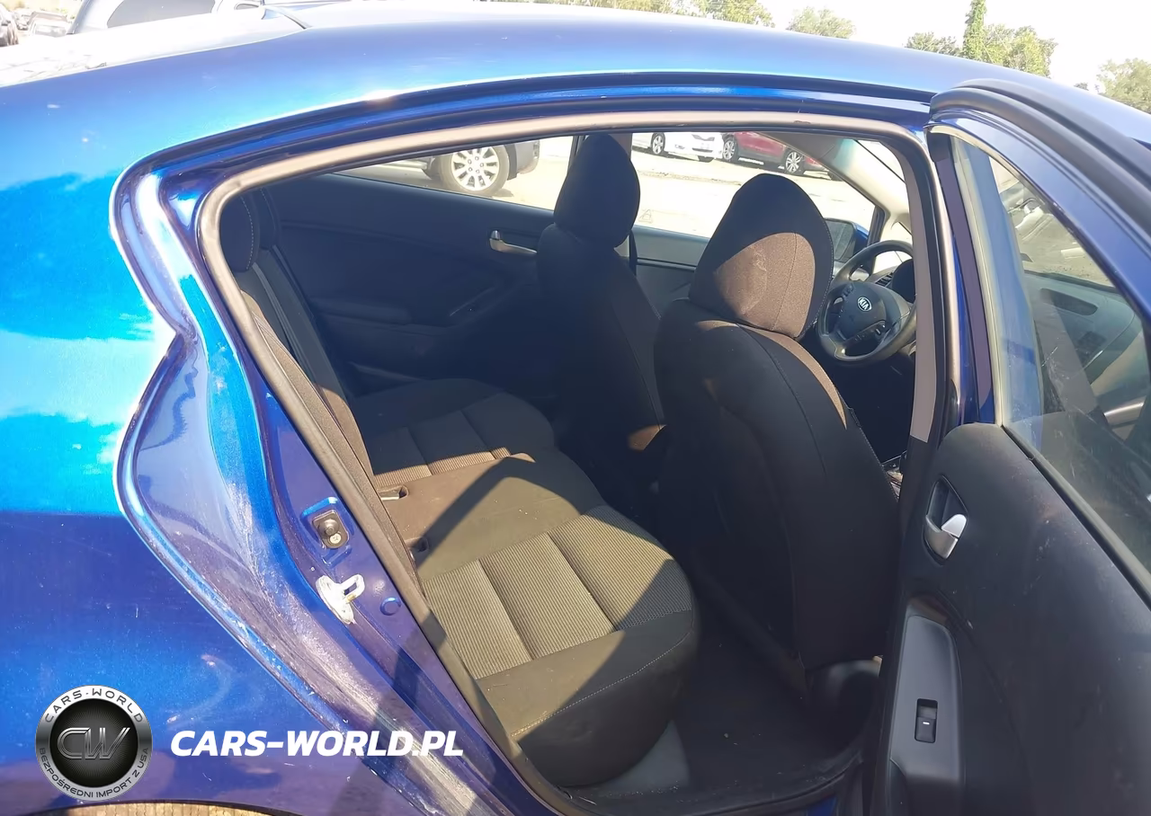 2017 Kia Forte Lx VIN:3KPFK4A76HE043557 - 8