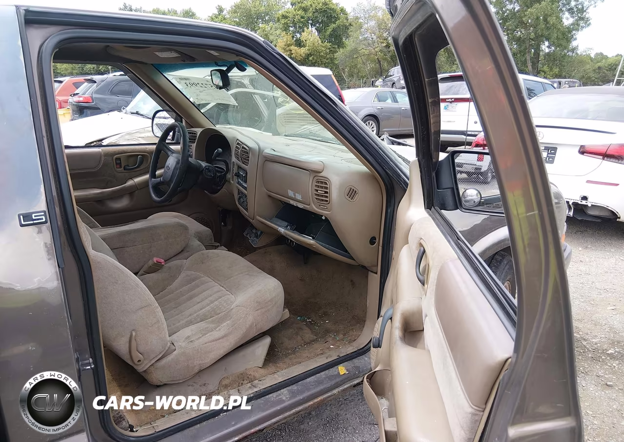 1999 Chevrolet S-10 Ls VIN:1GCCS1446XK117882 - 5