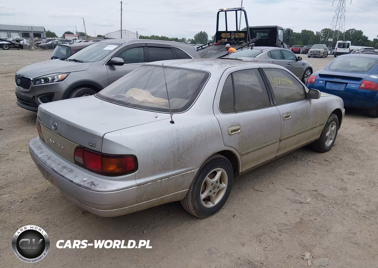 1995 Toyota Camry Le VIN:4T1SK12E1SU521687 - 4