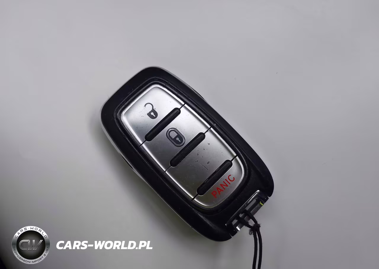 2018 Chrysler Pacifica L VIN:2C4RC1AGXJR355877 - 11