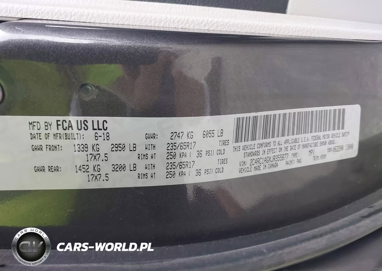 2018 Chrysler Pacifica L VIN:2C4RC1AGXJR355877 - 9