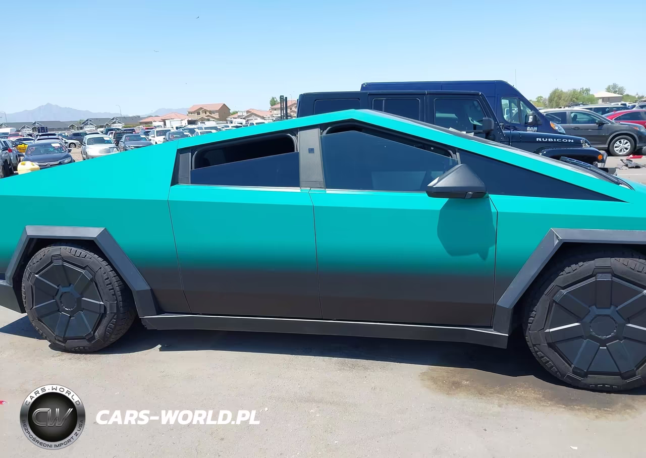 2024 Tesla Cybertruck All-Wheel Drive VIN:7G2CEHED1RA002843 - 13