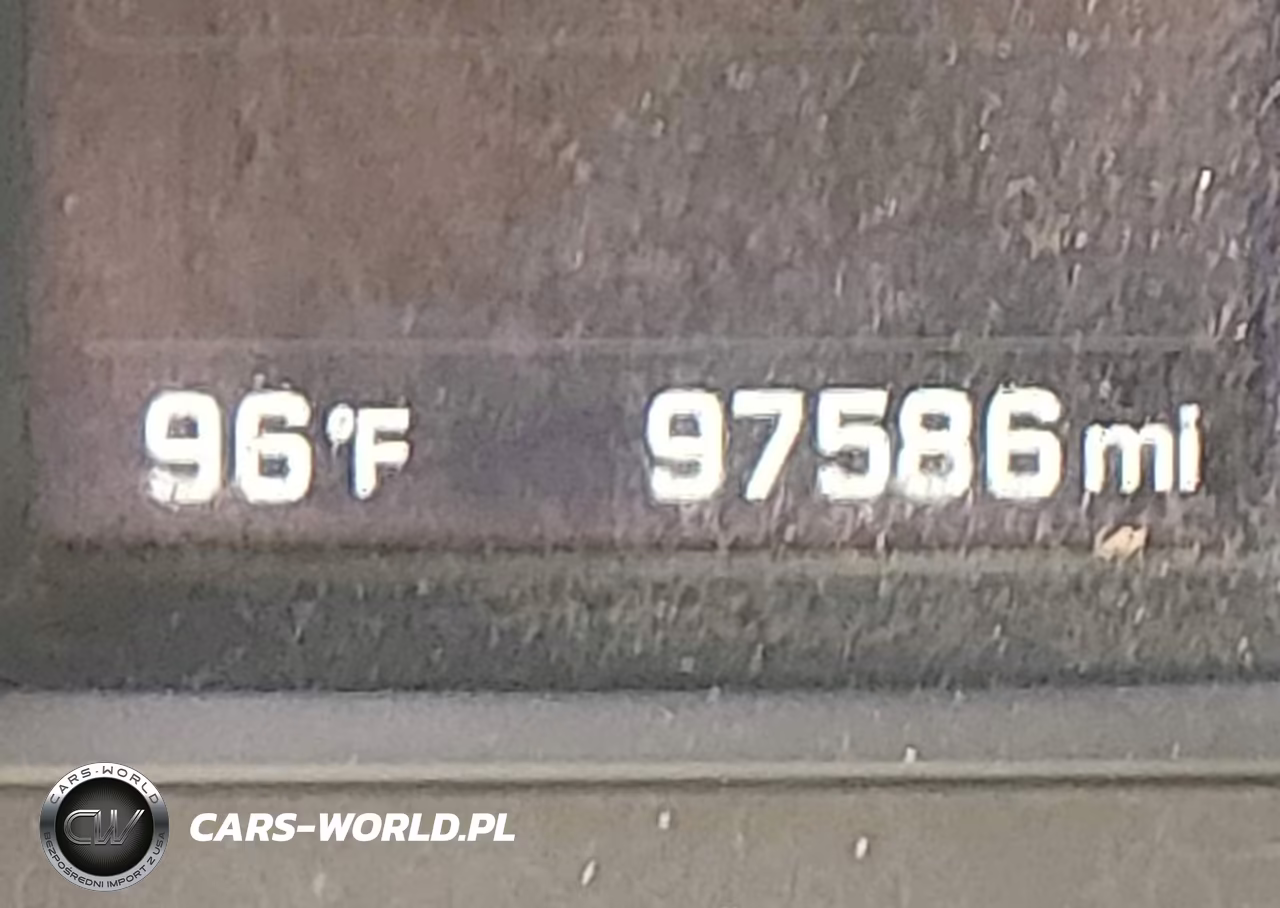 2017 Hyundai Santa Fe Sport 2.4L VIN:5NMZUDLB4HH043672 - 16