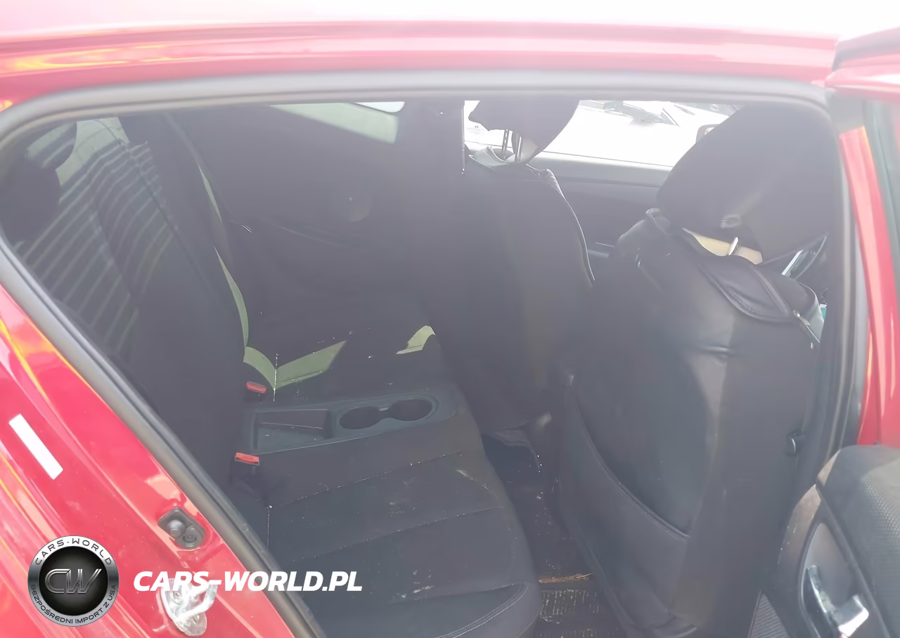 2017 Hyundai Veloster VIN:KMHTC6AD3HU317506 - 8