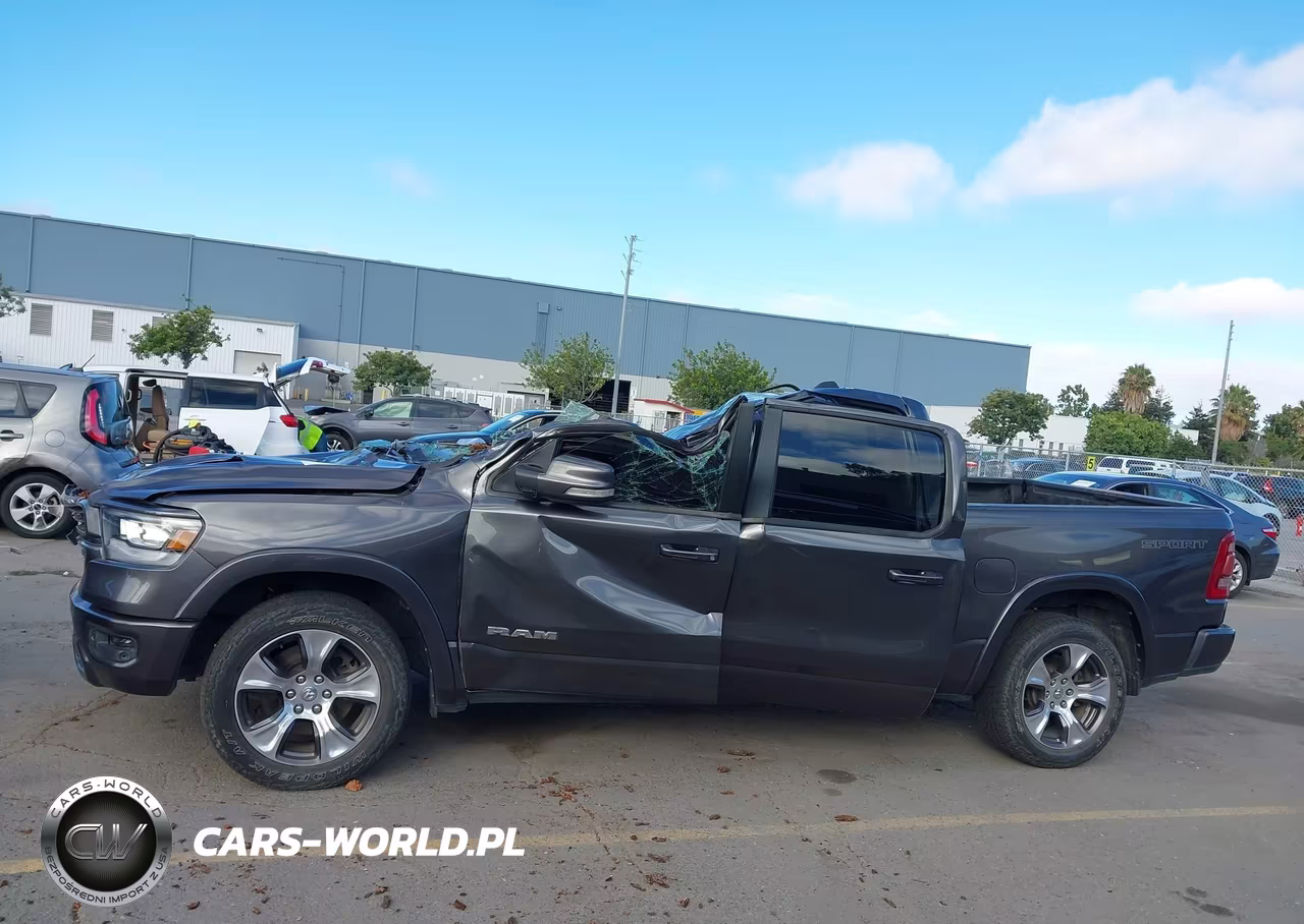 2019 Ram 1500 Laramie VIN:1C6SRFJTXKN925540 - 15