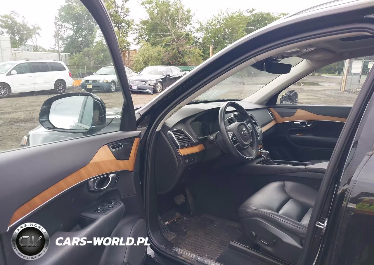 2022 Volvo Xc90 T6 Momentum 6 Passenger VIN:YV4A221K9N1781772 - 5