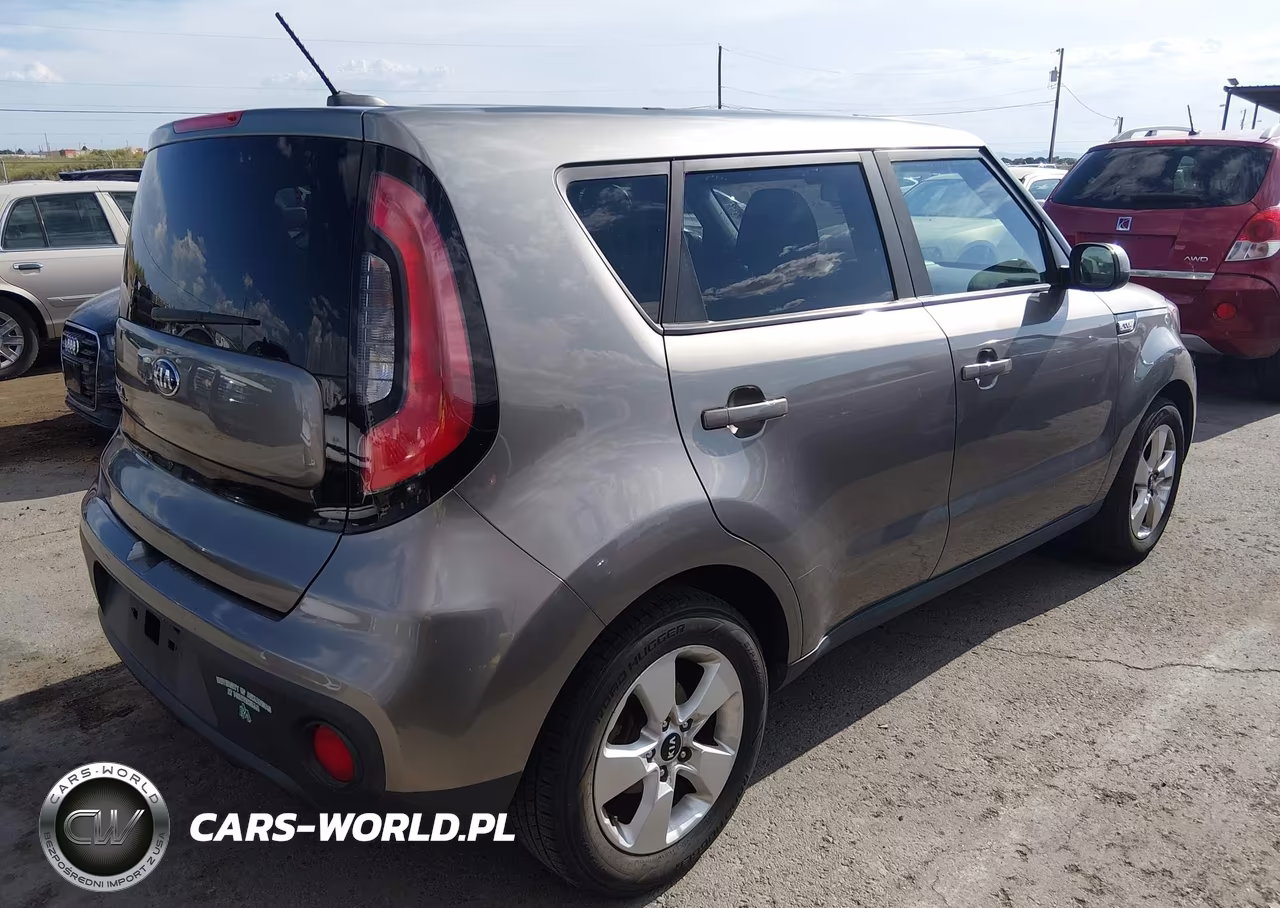 2017 Kia Soul VIN:KNDJN2A21H7428356 - 4