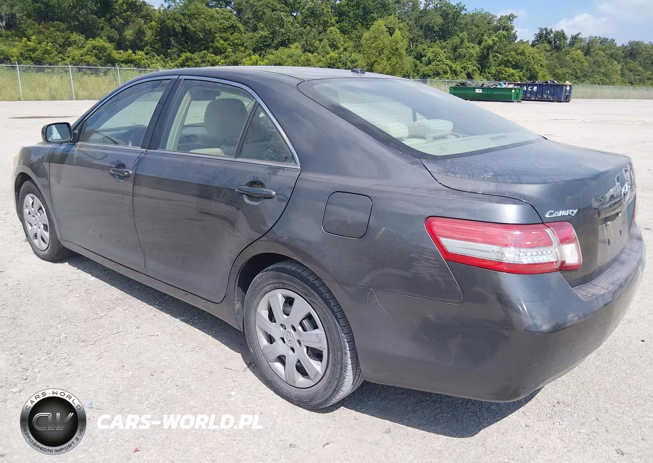 2010 Toyota Camry Le VIN:4T1BF3EK3AU054661 - 3