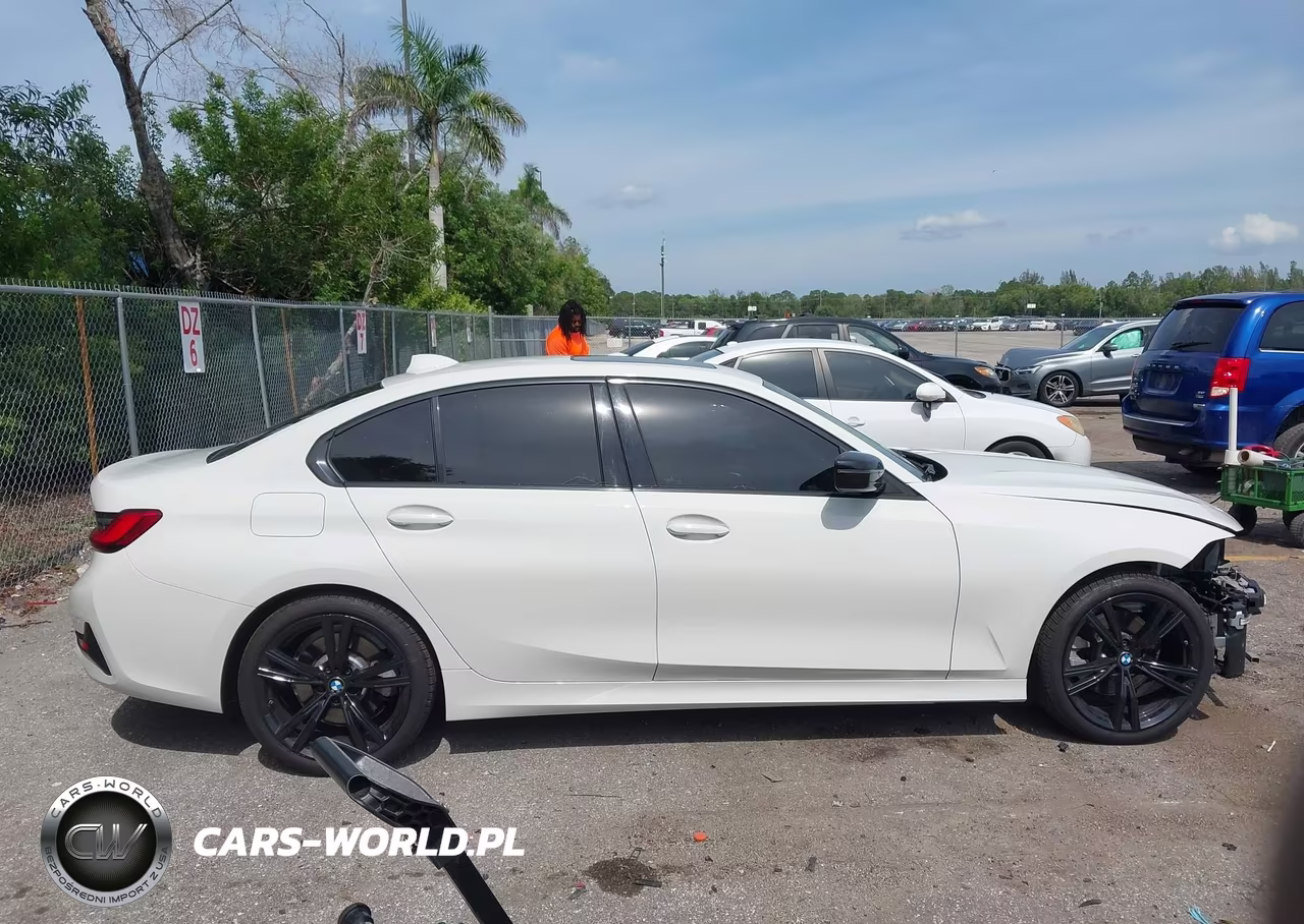 2021 BMW 330I VIN:3MW5R1J04M8B78096 - 14