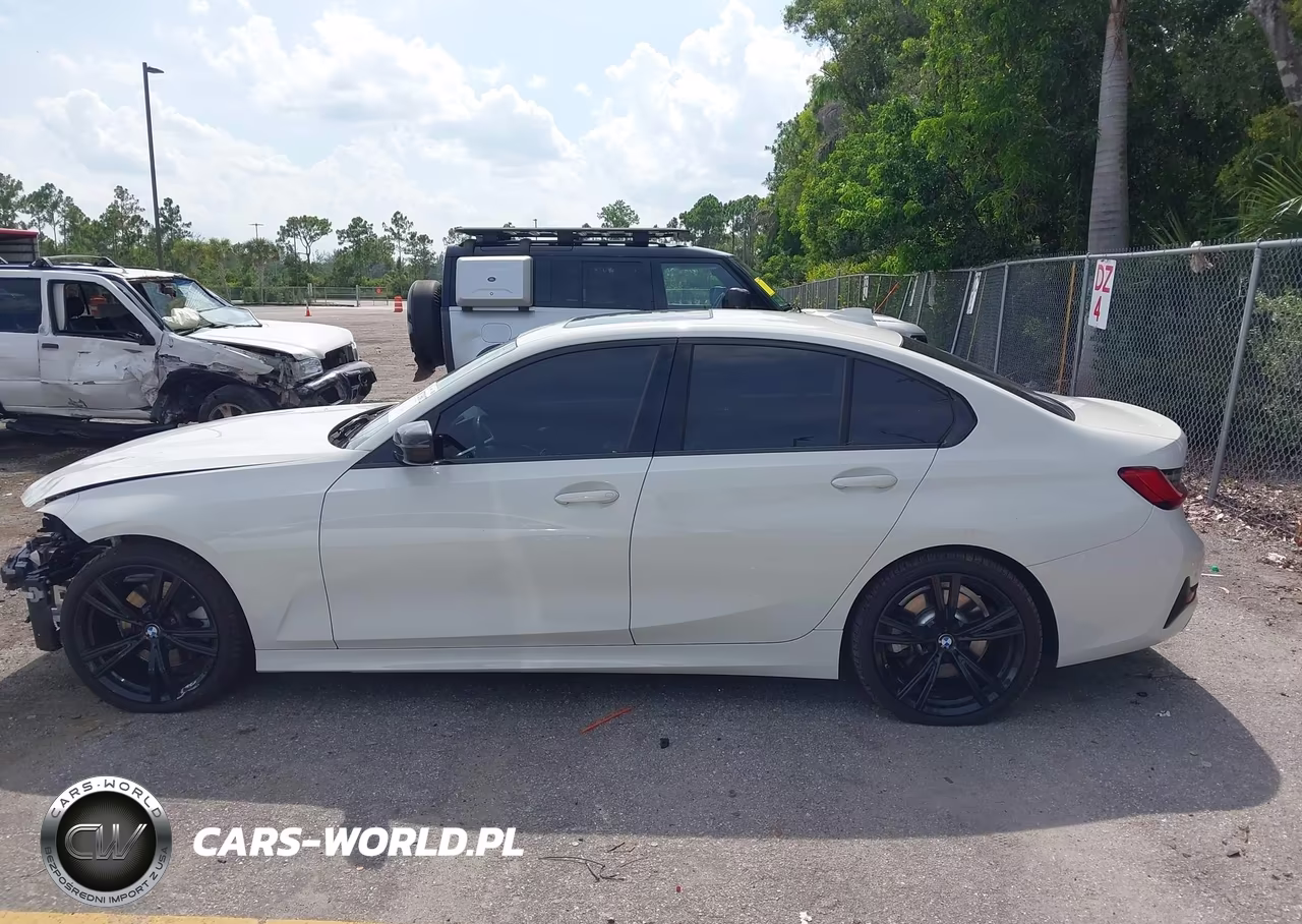 2021 BMW 330I VIN:3MW5R1J04M8B78096 - 15