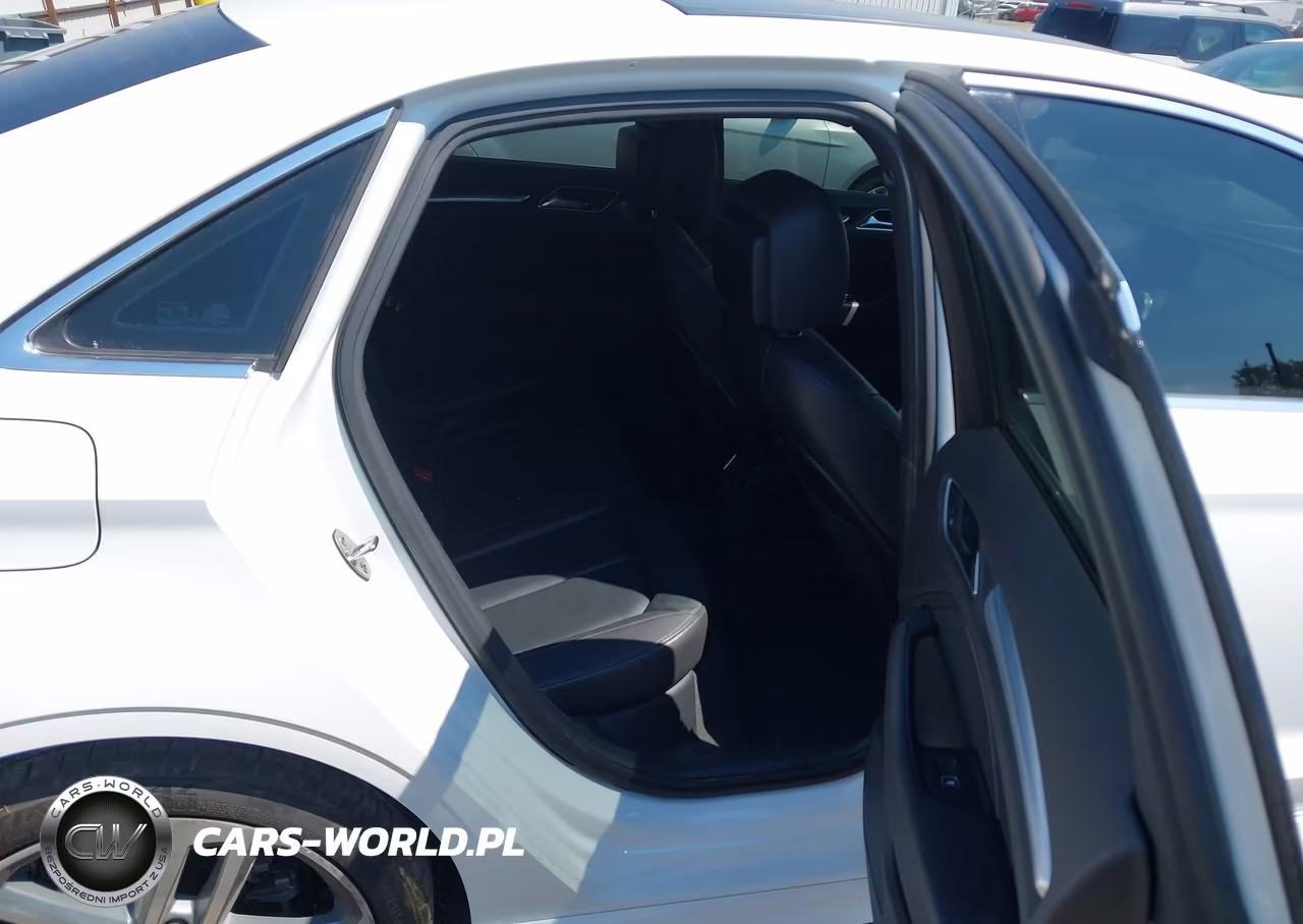 2018 Audi A3 2.0T Premium-2.0T Tech Premium VIN:WAUJ8GFF2J1002634 - 8