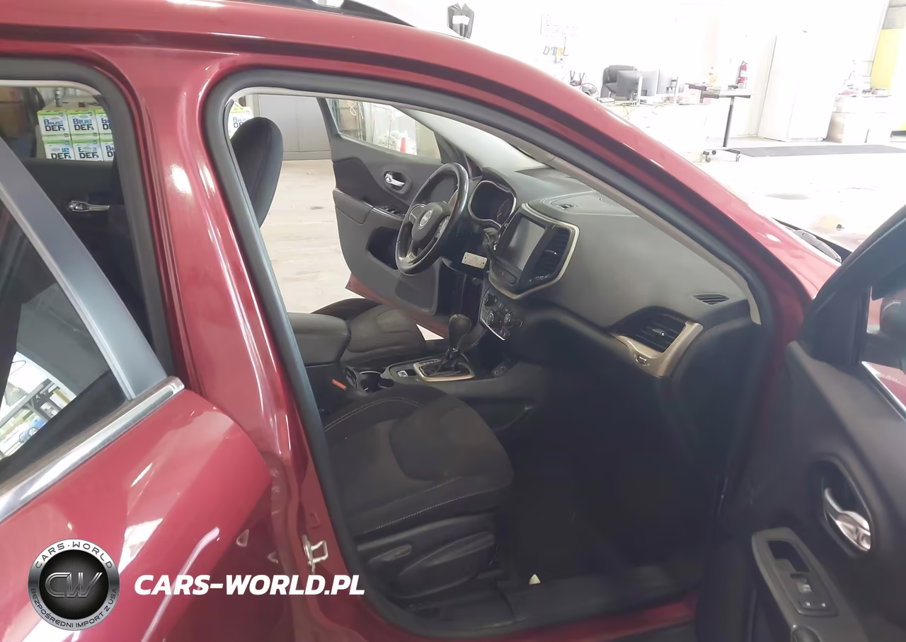 2016 Jeep Cherokee Latitude VIN:1C4PJLCB7GW200889 - 5