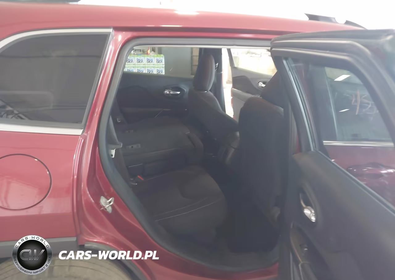 2016 Jeep Cherokee Latitude VIN:1C4PJLCB7GW200889 - 8
