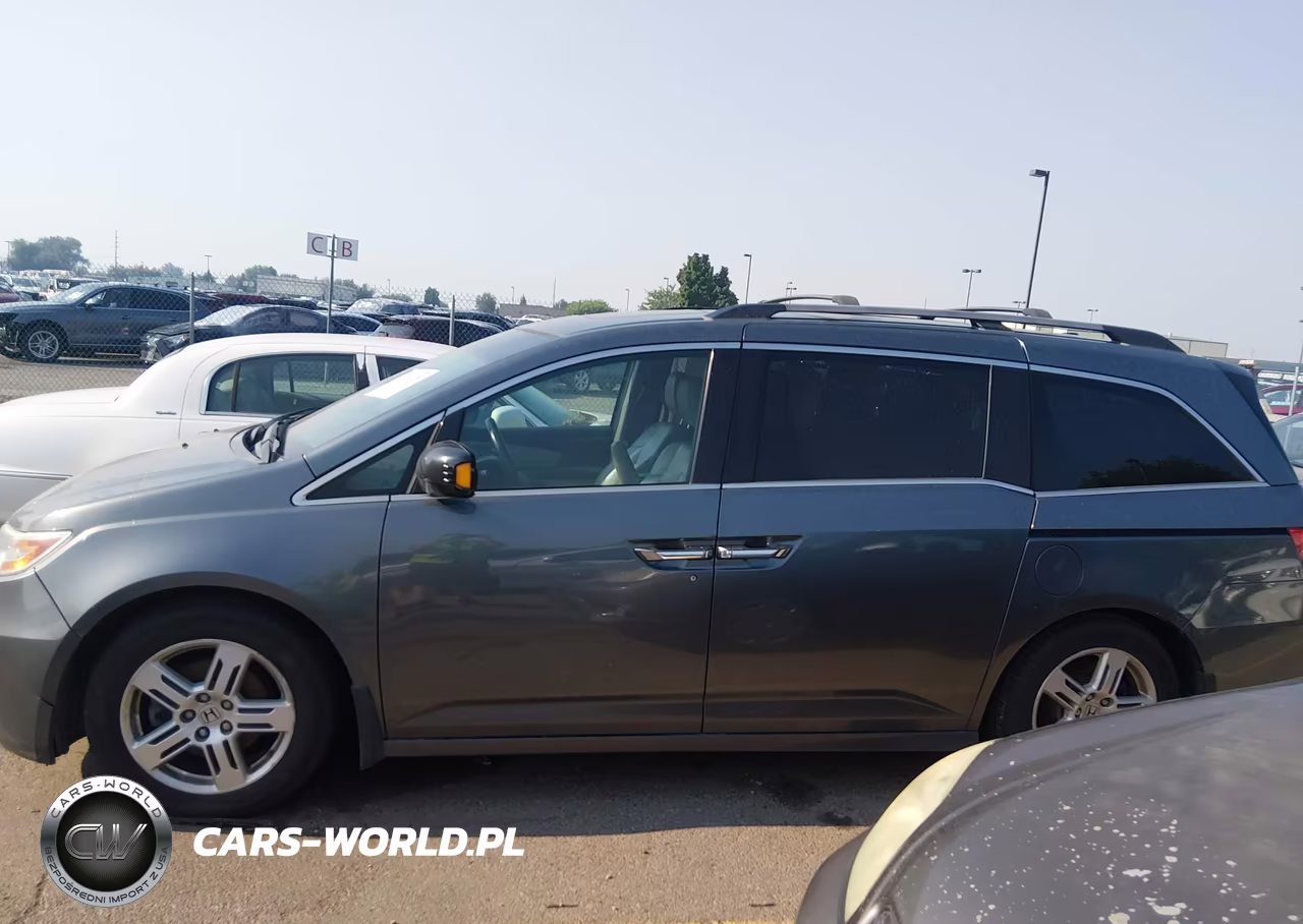 2011 Honda Odyssey Touring-Touring Elite VIN:5FNRL5H95BB036317 - 13