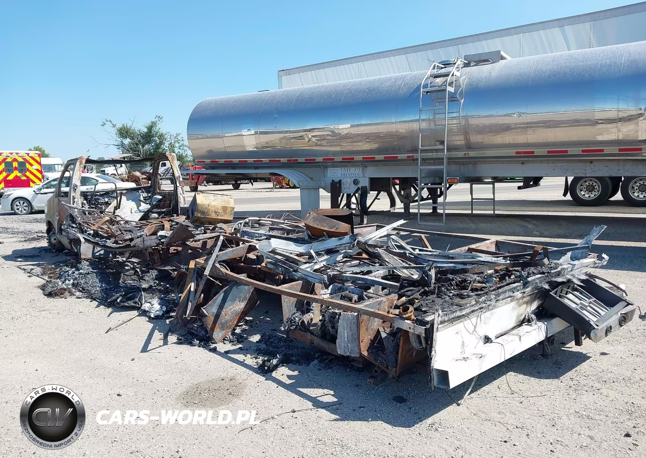 2003 Ford E-450 Cutaway VIN:1FDXE45S63HA19283 - 3