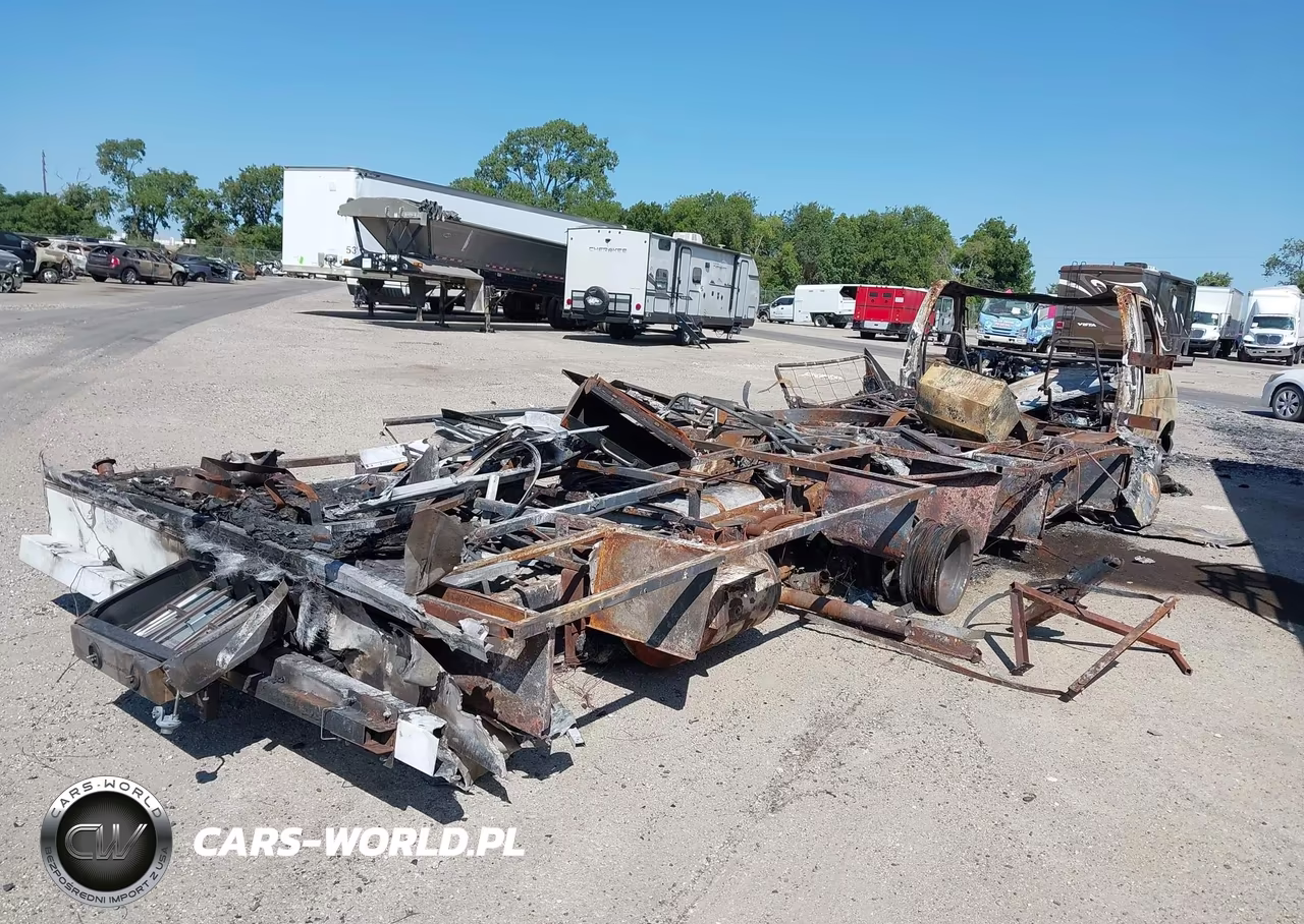 2003 Ford E-450 Cutaway VIN:1FDXE45S63HA19283 - 4