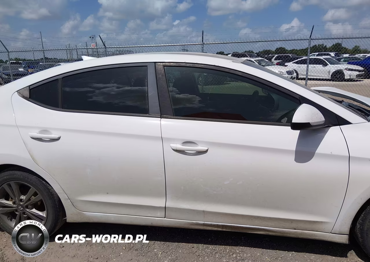 2018 Hyundai Elantra Sel VIN:5NPD84LF4JH294377 - 13