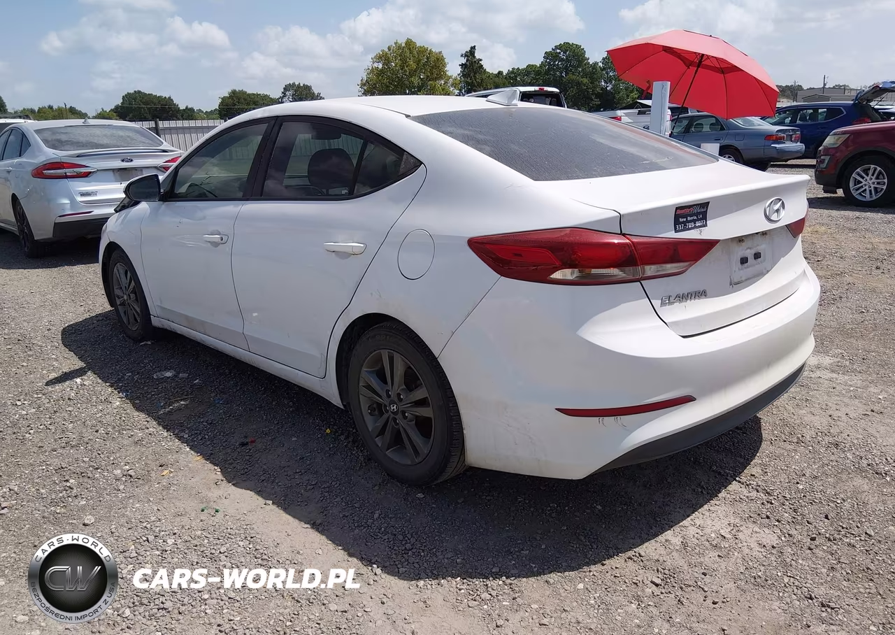 2018 Hyundai Elantra Sel VIN:5NPD84LF4JH294377 - 3