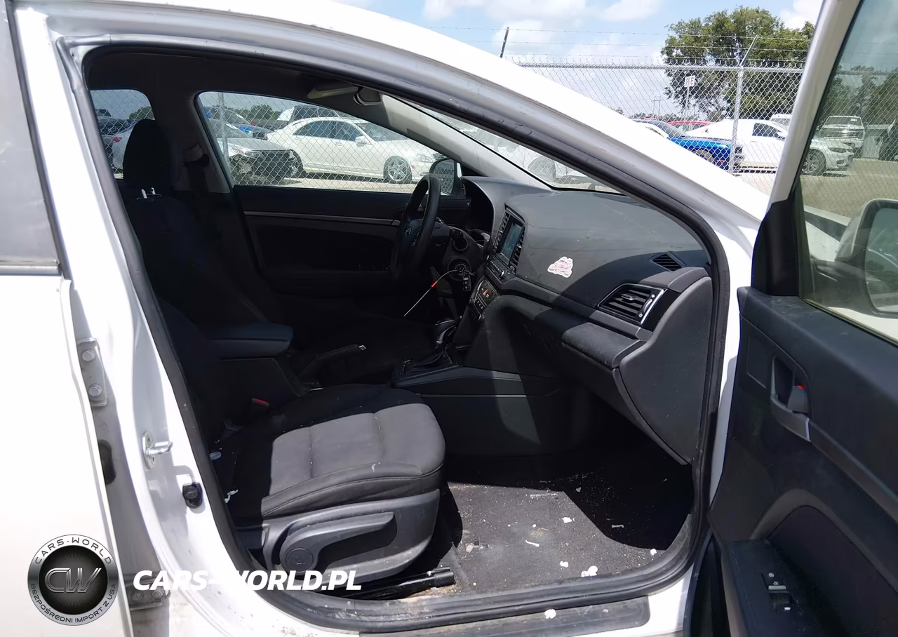 2018 Hyundai Elantra Sel VIN:5NPD84LF4JH294377 - 5
