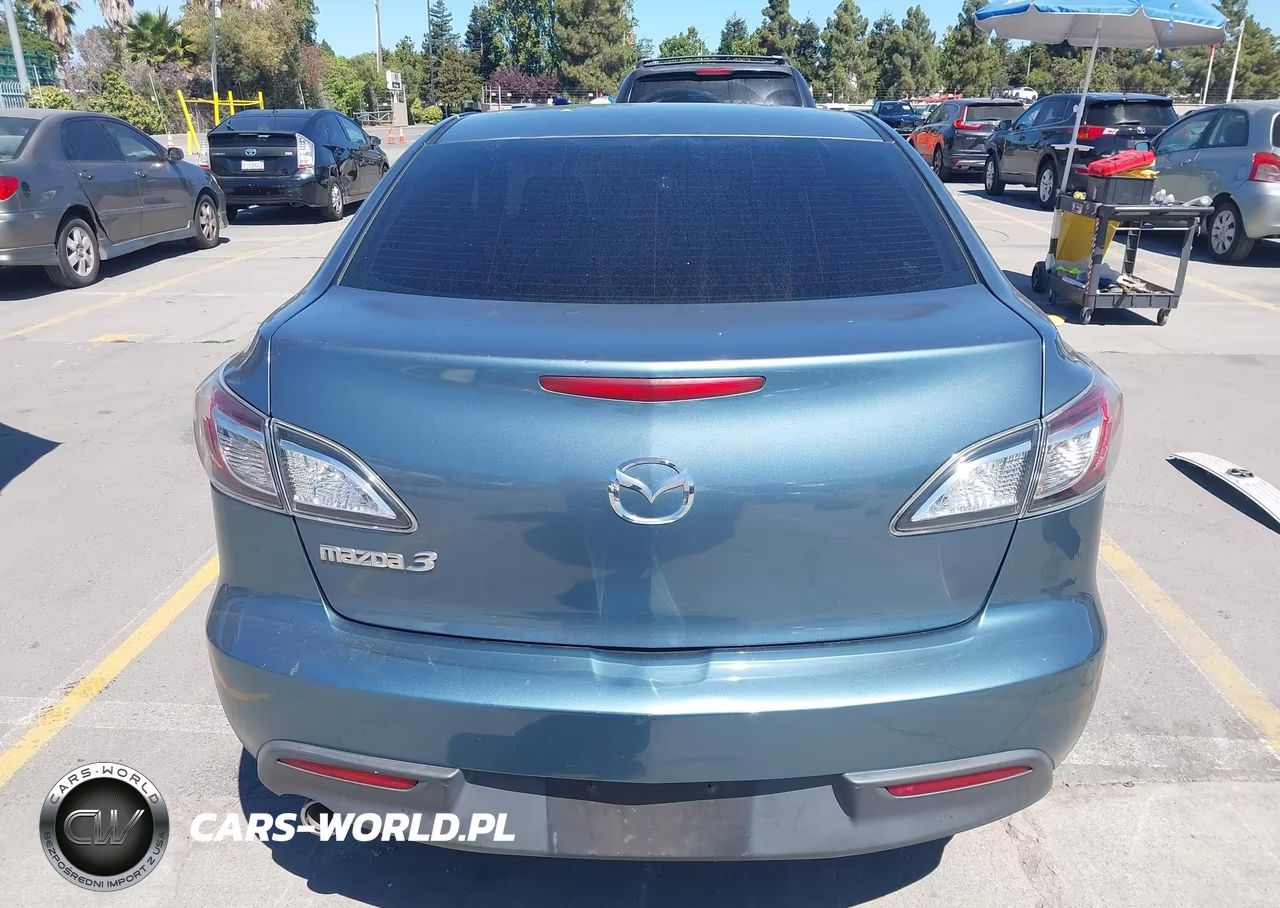 2011 Mazda Mazda3 I Touring VIN:JM1BL1VGXB1429462 - 17