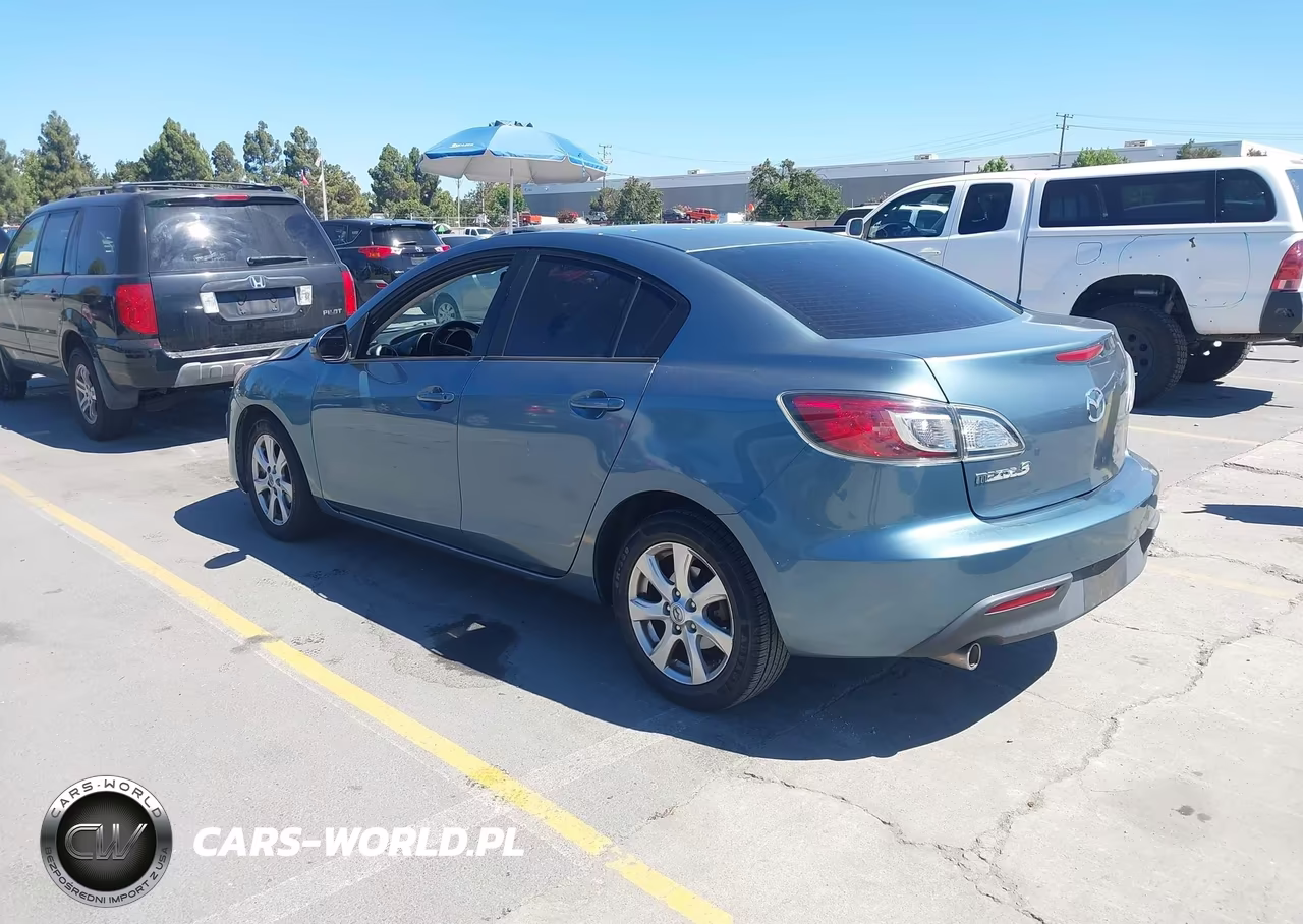 2011 Mazda Mazda3 I Touring VIN:JM1BL1VGXB1429462 - 3