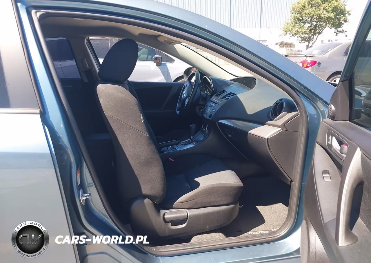 2011 Mazda Mazda3 I Touring VIN:JM1BL1VGXB1429462 - 5